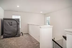 10927 Illinois Dr, Crown Point, IN 46307 - Photo 17