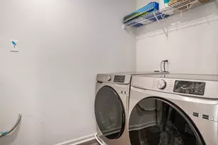 10927 Illinois Dr, Crown Point, IN 46307 - Photo 13