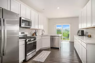 10927 Illinois Dr, Crown Point, IN 46307 - Photo 11