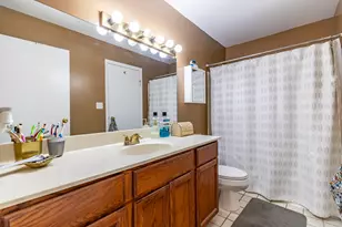 8624 Garfield Ave, Munster, IN 46321 - Photo 17