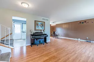 8624 Garfield Ave, Munster, IN 46321 - Photo 7