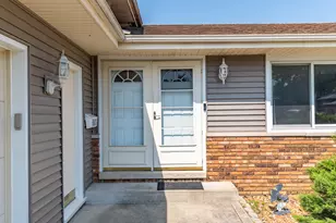 8624 Garfield Ave, Munster, IN 46321 - Photo 5