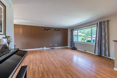 8624 Garfield Avenue, Munster, IN 46321 - Photo 9