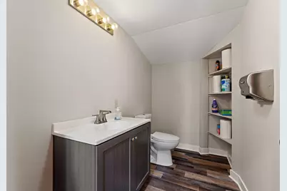 755 W Chicago Street, Valparaiso, IN 46385 - Photo 9