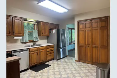 641 D Begonia Street SE, Demotte, IN 46310 - Photo 17