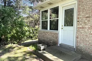 641 D Begonia St SE, Demotte, IN 46310 - Photo 9