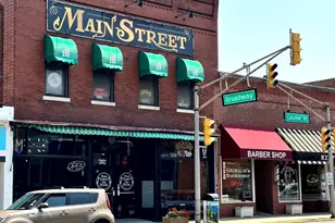 119 S Calumet Rd, Chesterton, IN 46304 - Photo 1