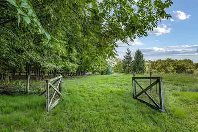 10406 N 300 E, La Porte, IN 46350 - Photo 13