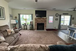 409 S Jefferson St, Hebron, IN 46341 - Photo 7