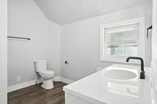 4722 Tod Ave, East Chicago, IN 46312 - Photo 11