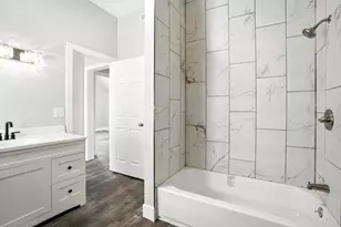 4722 Tod Ave, East Chicago, IN 46312 - Photo 13