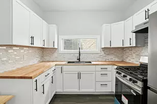 4722 Tod Ave, East Chicago, IN 46312 - Photo 17