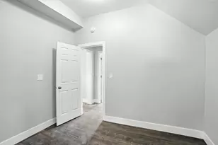 4722 Tod Ave, East Chicago, IN 46312 - Photo 25