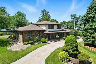 1246 River Dr, Munster, IN 46321 - Photo 1