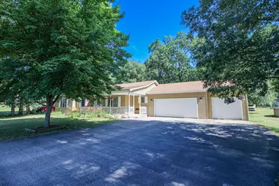 11546 Georgetown Drive, Demotte, IN 46310 - Photo 3