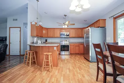 11546 Georgetown Drive, Demotte, IN 46310 - Photo 9