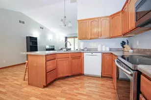 11546 Georgetown Dr, Demotte, IN 46310 - Photo 11