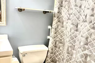 1086 Millpond Rd, Valparaiso, IN 46385 - Photo 11