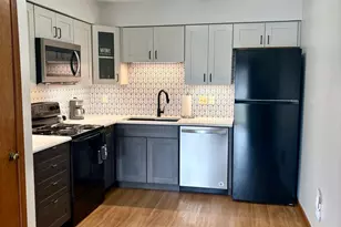 1086 Millpond Rd, Valparaiso, IN 46385 - Photo 5