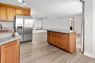 2545 E Lakeshore Dr, Crown Point, IN 46307 - Photo 11