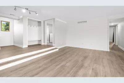 2545 E Lakeshore Drive, Crown Point, IN 46307 - Photo 7