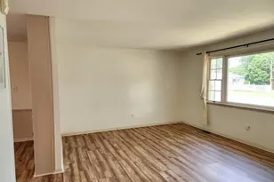 2933 79th Pl W, Merrillville, IN 46410 - Photo 7