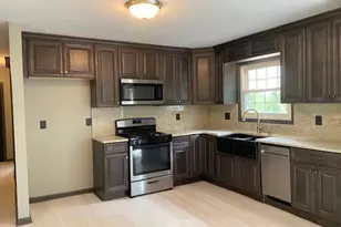 3808 Kingsway Dr, Crown Point, IN 46307 - Photo 3