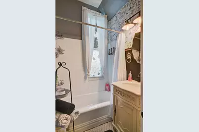 1207 Michigan Avenue, La Porte, IN 46350 - Photo 17