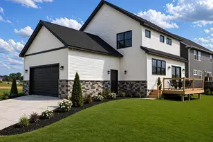 2230 Redwood Ln, Chesterton, IN 46304 - Photo 3