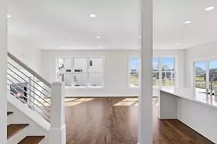 2230 Redwood Ln, Chesterton, IN 46304 - Photo 7