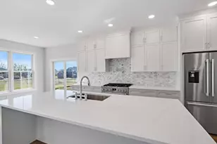 2230 Redwood Ln, Chesterton, IN 46304 - Photo 11