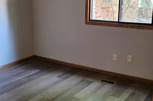 1205 Saratoga Ln, Chesterton, IN 46304 - Photo 9