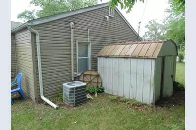 3406 E 37th Avenue, Lake Station, IN 46405 - Photo 13