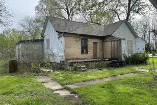 15517 Roberts St, Lowell, IN 46356 - Photo 1