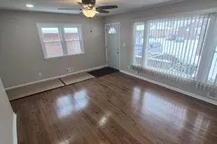 2049 Monroe Ln, Gary, IN 46407 - Photo 5