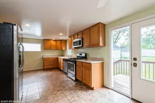 2905 E Michigan Blvd, Trail Creek, IN 46360 - Photo 9