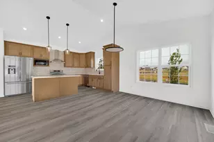 474 Magnolia Ln, Chesterton, IN 46304 - Photo 5