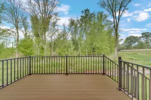 474 Magnolia Ln, Chesterton, IN 46304 - Photo 17