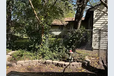 6328 E 3rd Avenue, Gary, IN 46403 - Photo 9