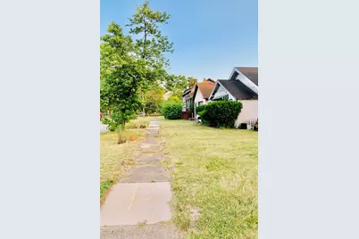 1300 Carolina Street, Gary, IN 46407 - Photo 5