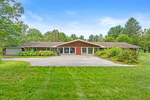 221 W 150 N, Valparaiso, IN 46385 - Photo 1