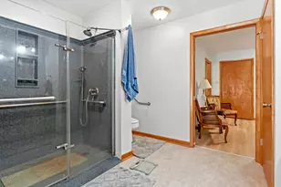 221 W 150 N, Valparaiso, IN 46385 - Photo 21