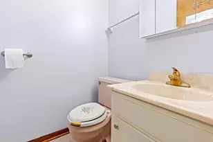 221 W 150 N, Valparaiso, IN 46385 - Photo 33