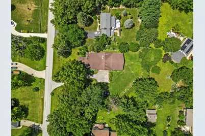 221 W 150 N, Valparaiso, IN 46385 - Photo 3