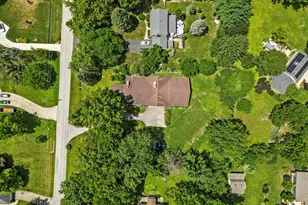 221 W 150 N, Valparaiso, IN 46385 - Photo 3