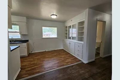 6914 Baring Avenue, Hammond, IN 46324 - Photo 5