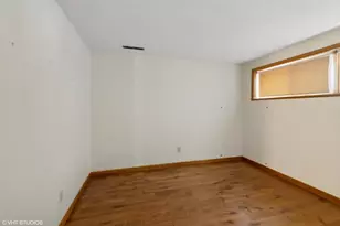 606 S 18th St, Chesterton, IN 46304 - Photo 13