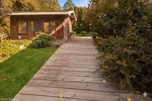 606 S 18th St, Chesterton, IN 46304 - Photo 17