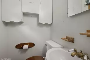 606 S 18th St, Chesterton, IN 46304 - Photo 7