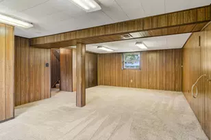 2910 Crows Nest Dr, Hobart, IN 46342 - Photo 19